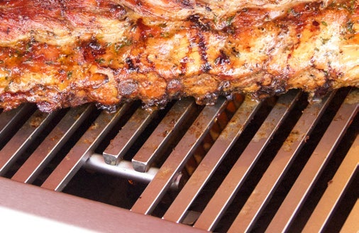 Fire Magic 24″ In-Ground Post Charcoal Grill: Warming and smoking rack
