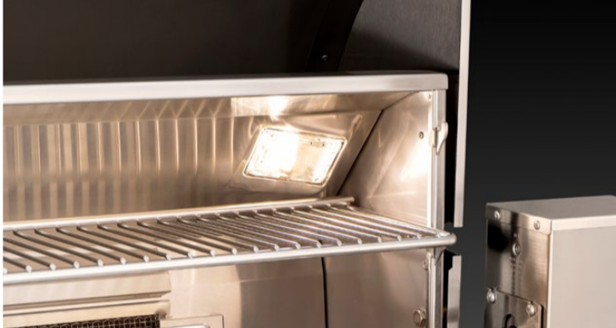Echelon E660s 30″ Portable Gas Grill: Interior halogen lighting