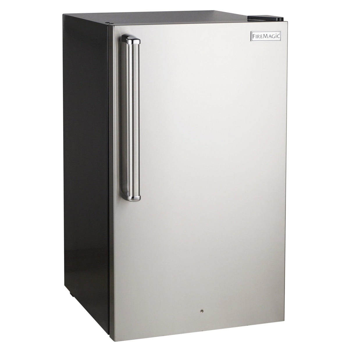 Outdoor Refrigerator Care: Access, Cleaning and Storage