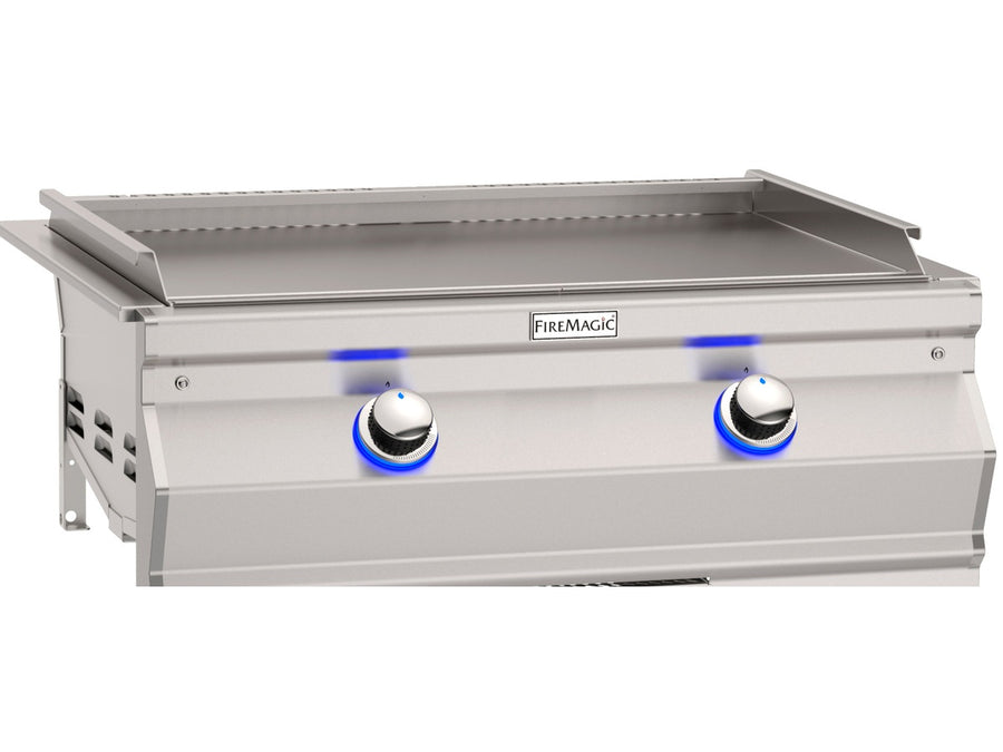 Aurora 30″ Built-In Gas Griddle: Backlit Aurora controls