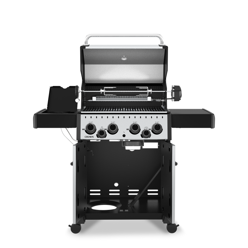 Broil King Crown S 490 Gas Grill — open cooking surface