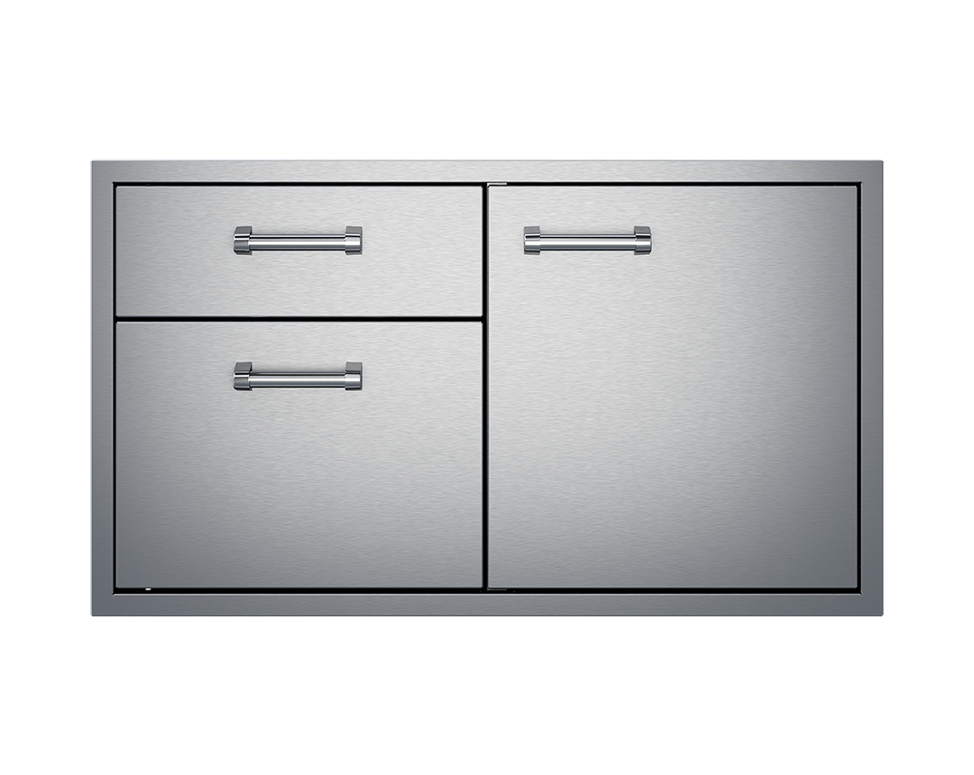 Two deep drawers for cooking tools