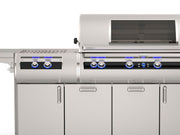 Large cooking surface and warming rack detail