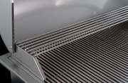 E251 16″ Tabletop Electric Grill: Removable warming rack and drip tray
